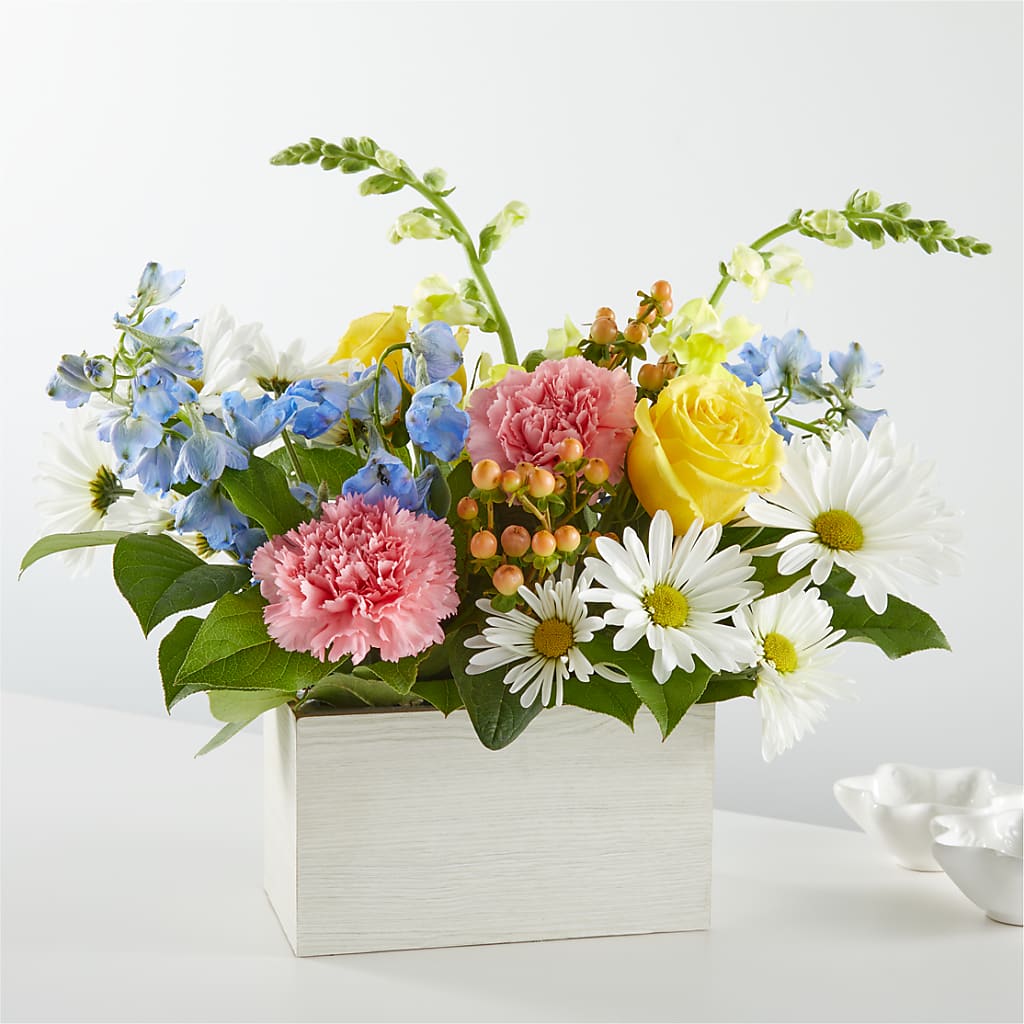 Sun Salutation Box Bouquet – Ellijay Florist And Gifts, Ellijay GA
