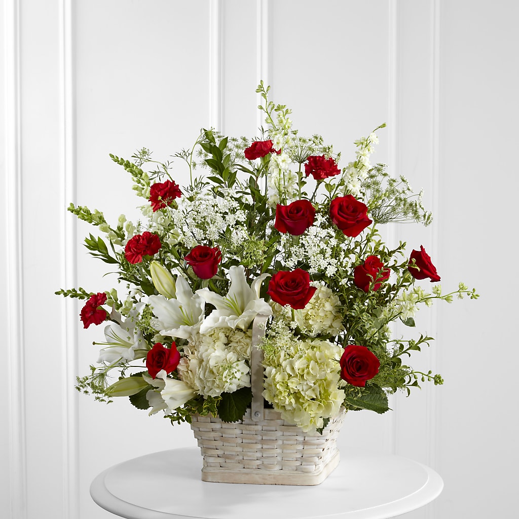 In Loving Memory Arrangement – Ellijay Florist And Gifts, Ellijay GA