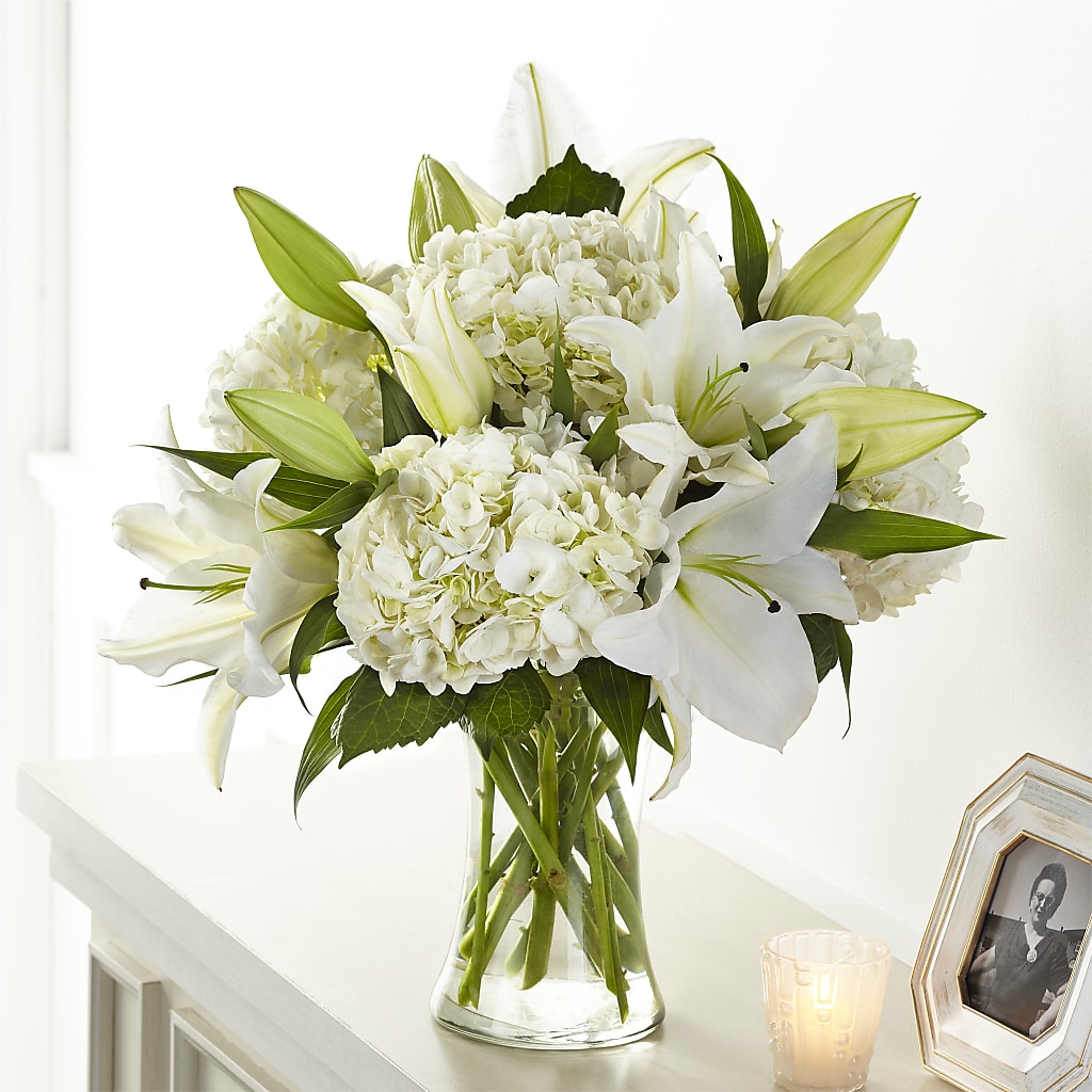 Compassionate Lily Bouquet – Ellijay Florist And Gifts, Ellijay GA