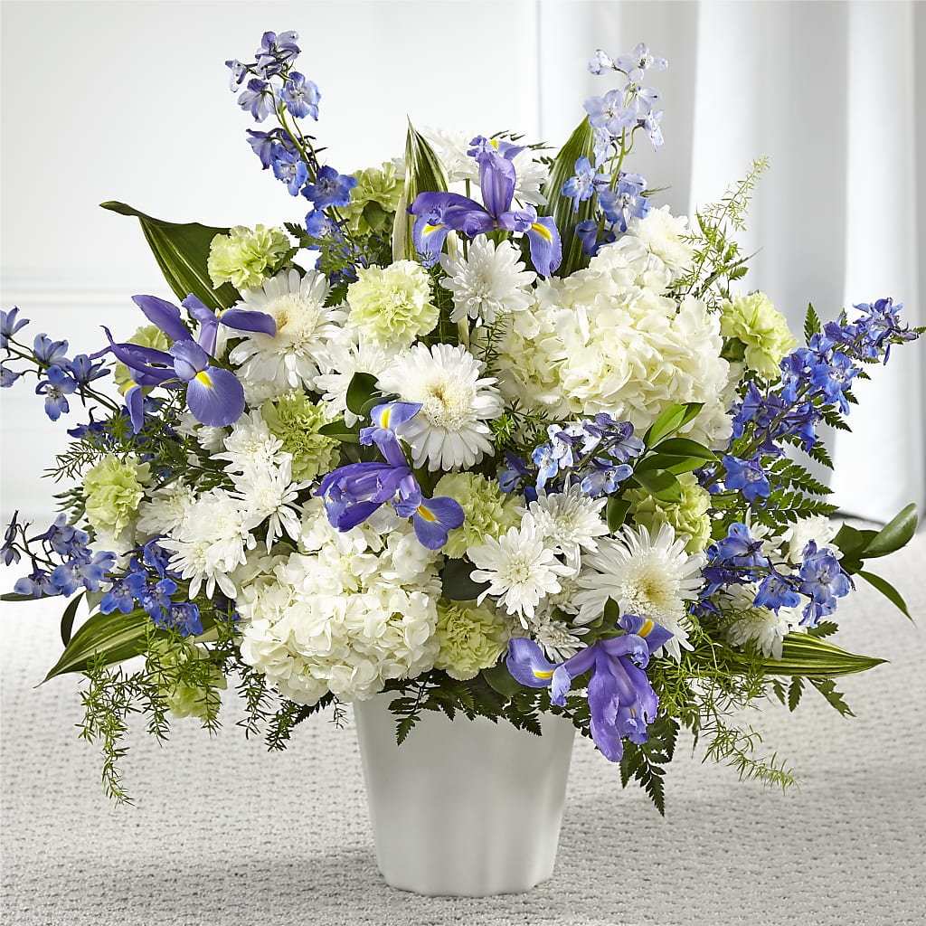 Soft Serenity Floor Basket – Ellijay Florist And Gifts, Ellijay GA