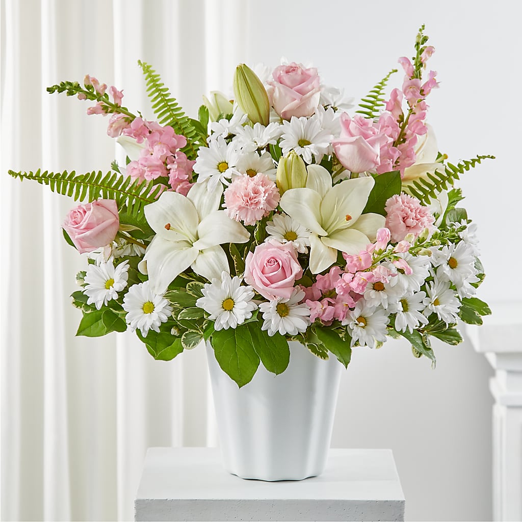 Soft Touch Tabletop Basket – Ellijay Florist And Gifts, Ellijay GA