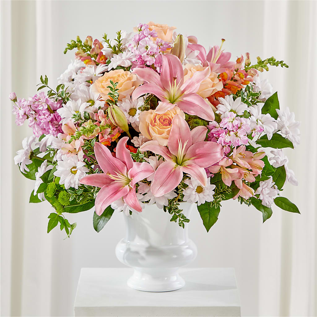 Heartfelt Gesture Urn Arrangement – Ellijay Florist And Gifts, Ellijay GA