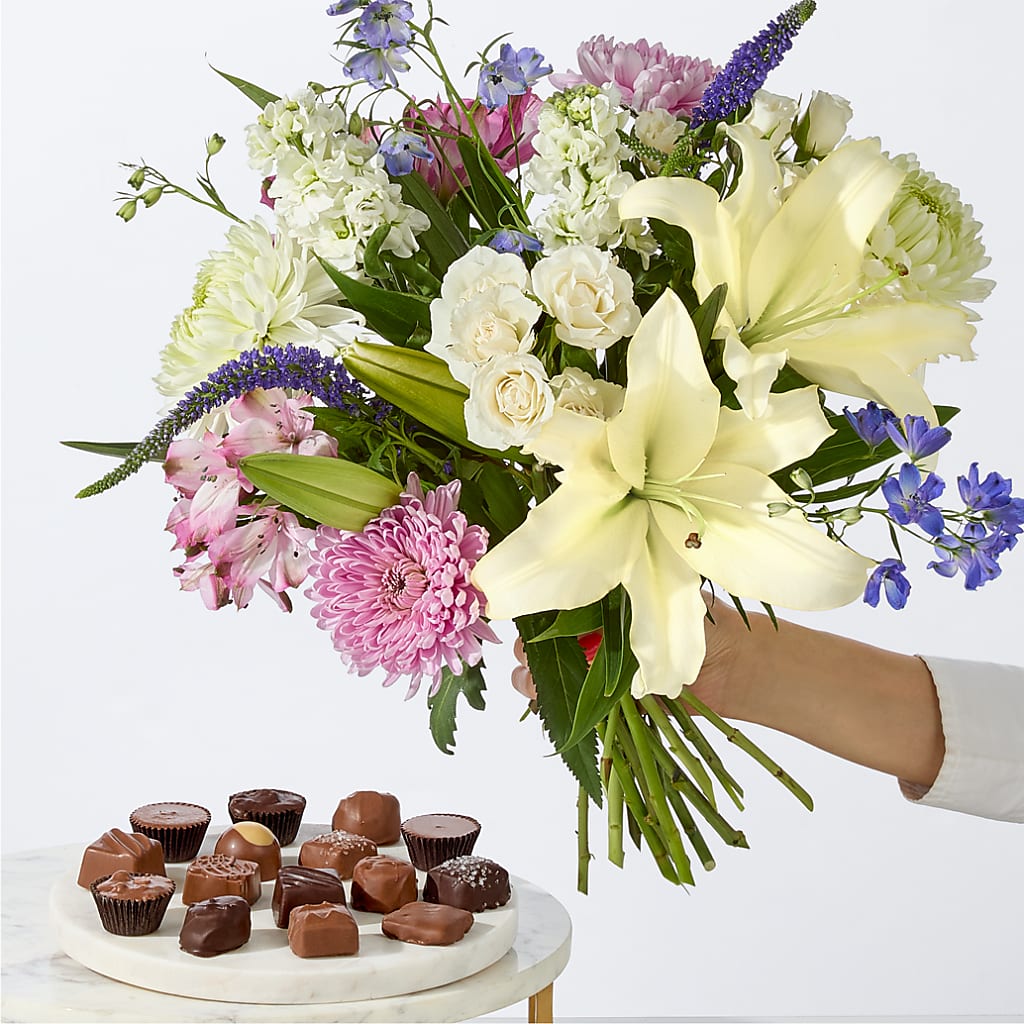 Winter Celebration Bouquet –  Ellijay Florist And Gifts, Ellijay GA