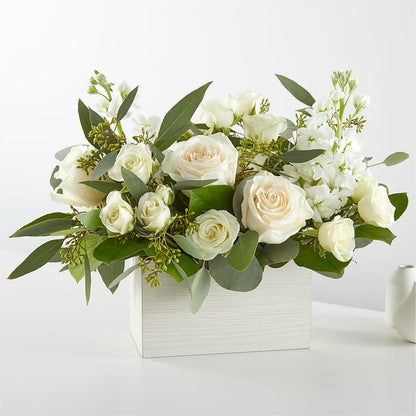 Fresh Linen Box Bouquet –  Ellijay Florist And Gifts, Ellijay GA