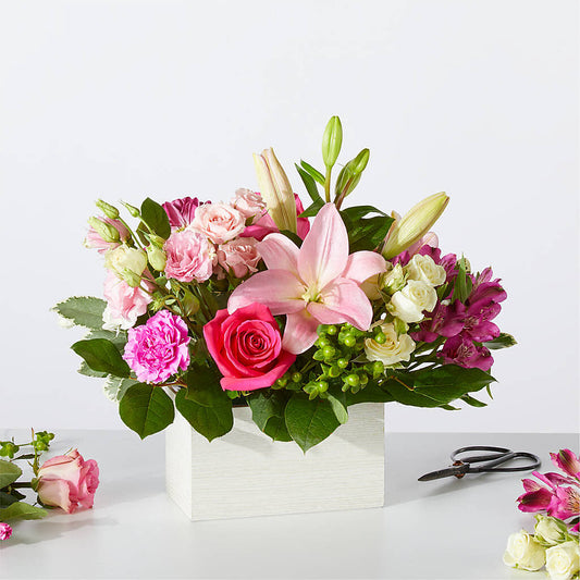 Sweetberry Box – A Florist Original –  Ellijay Florist And Gifts, Ellijay GA
